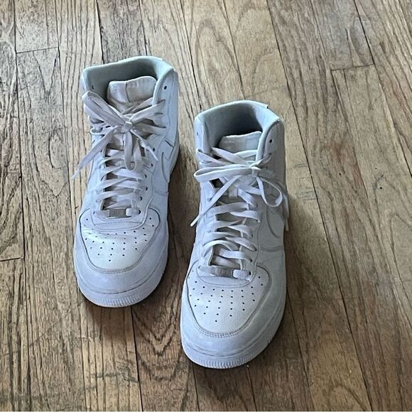 NIKE SNEAKERS  - Picture 2 of 8